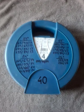 Cadenas nieve Talla 40 nuevas.