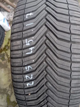 Neumático 225/45 R17 sé vende neumáticos de segund