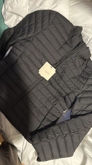 Chaqueta de plumas Calvin Klein negra