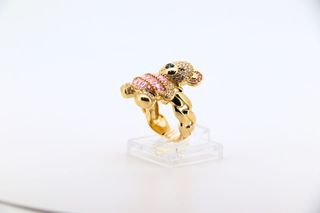 ANILLO OSO CON CIRCONITAS ROSAS.