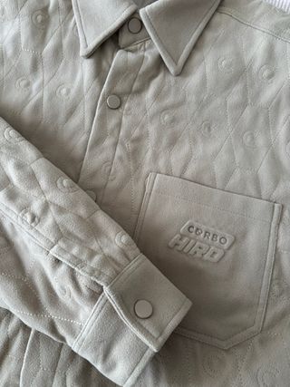 Casaco bege oversized homem