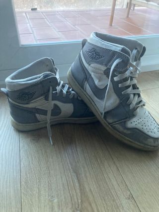 Jordan Air 1 Gris y Blanco
