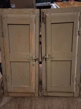 Ventanas con contra ventanas de madera