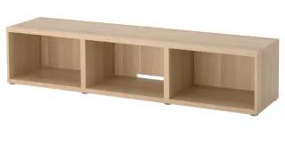 Mueble TV Besta con puertas y patas.