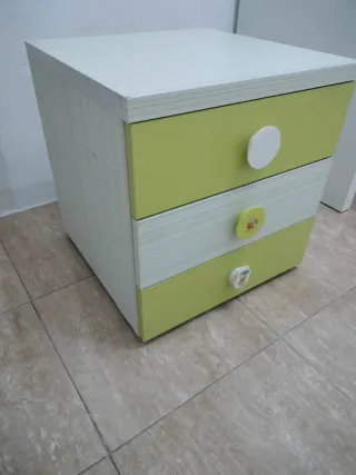 Mesa escritorio plegable o con patas y mesilla