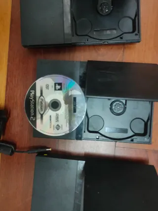 3 Consolas PlayStation 2 Slim Sony Negras