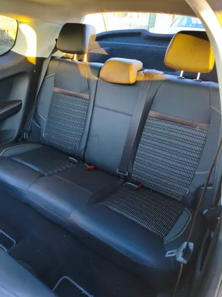 peugeot 208 1.6 eHdi 99700 km.