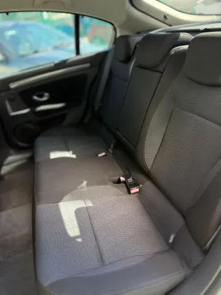 Renault Laguna - 130 cv - 2010