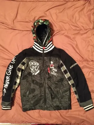 Giubbotto Desigual con cappuccio, taglia 9/10