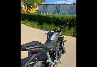 Moto Yamaha MT-125