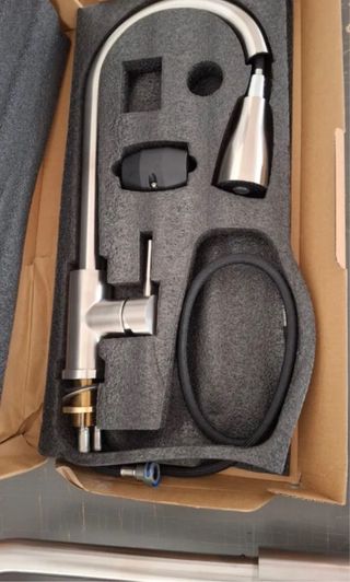 Grifo de cocina metálico