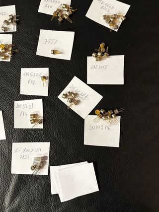 Transistores varios (ver descripción)