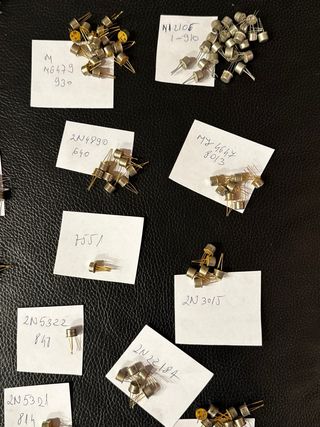 Transistores varios (ver descripción)