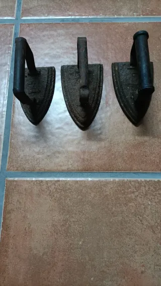 Planchas de hierro antiguas (3 unidades)