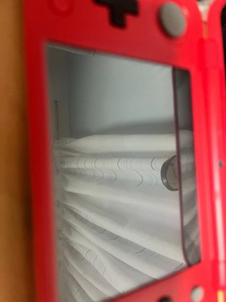 Nintendo 2DS XL Pokeball