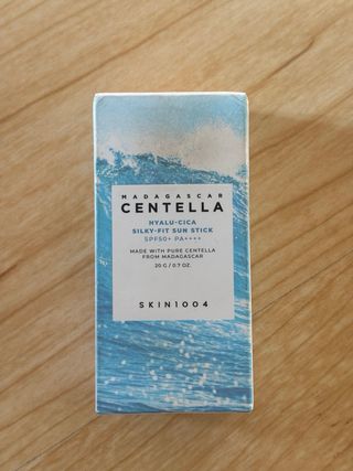 Protector solar en stick SKIN1004