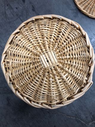 Cesto de mimbre para ropa con tapa