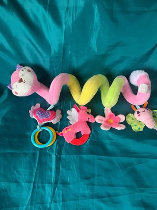 Espiral de peluches para bebé la gatita alegre