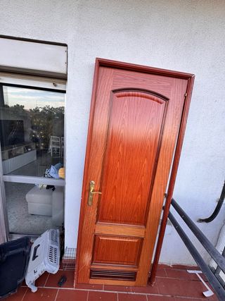 Puerta de madera