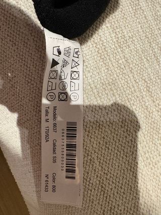 Vestido con detaille de botones