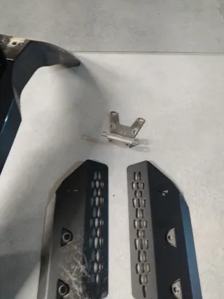 Solo protector lateral y abrazadera