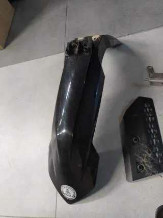 Solo protector lateral y abrazadera