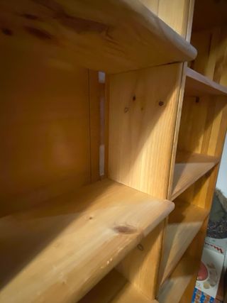 Estanterías de madera