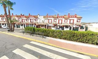 Casa adosada en venta en Trigueros