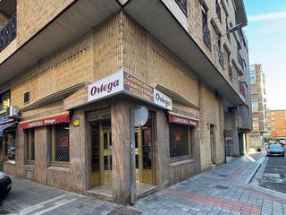 Local comercial en venta en Campo de la Juventud en Palencia