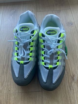 Nike Air Max 95 Gris y Verde
