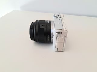 Cámara Canon EOS M10 Blanca