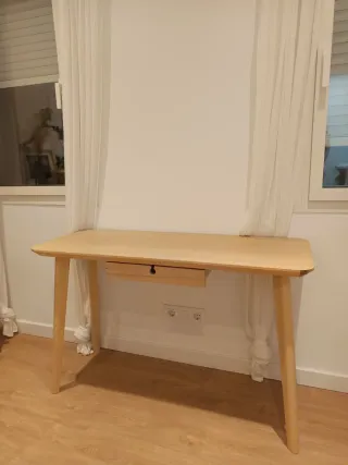 Escritorio de madera LISABO IKEA