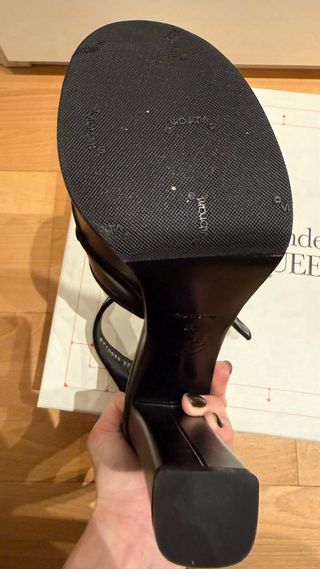 Sandalias Alexander McQueen Negras