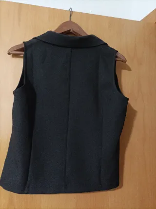 Chaleco negro talla M sin etiqueta