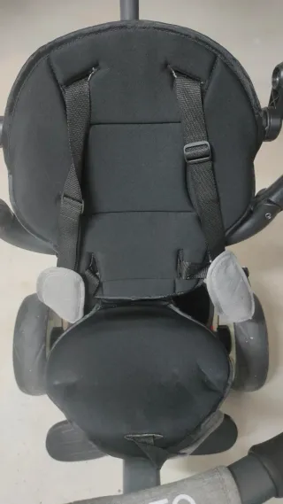 Triciclo evolutivo plegable en buen estado