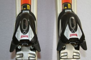 Dynastar Max 9 Esquís con Fijaciones Marker
