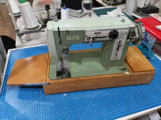 Máquina de coser Alfa para piezas