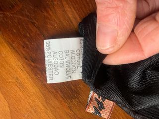 Gonna lunga nera con dettagli in pizzo elegante