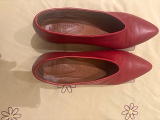 Zapatos de cuero rojos