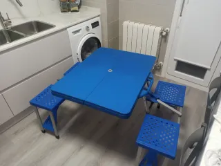 Mesa plegable camping azul