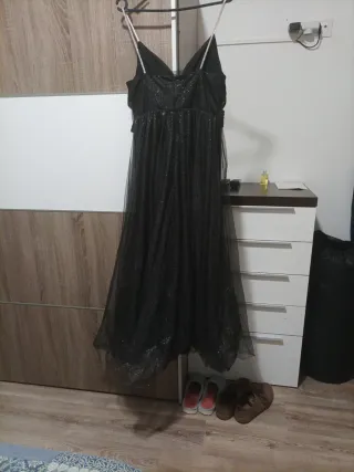 Vestido de fiesta negro brillante