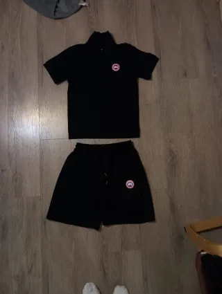 Pantalón corto Canada Goose negro