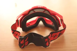 Gafas Motocross Rojas sin visera.