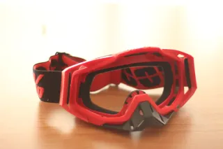 Gafas Motocross Rojas sin visera.