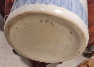 Paragüero de loza oriental azul y blanco