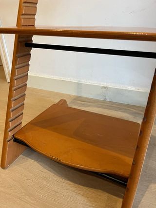 Trona Stokke madera.No envíos