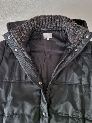 Abrigo acolchado negro talla 46-48