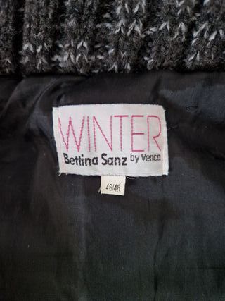 Abrigo acolchado negro talla 46-48