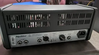 Ampli Guitarra Hughes&Kettner Tubomaster 18