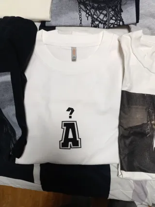 Camisetas Moschino OFF y Mister Tee